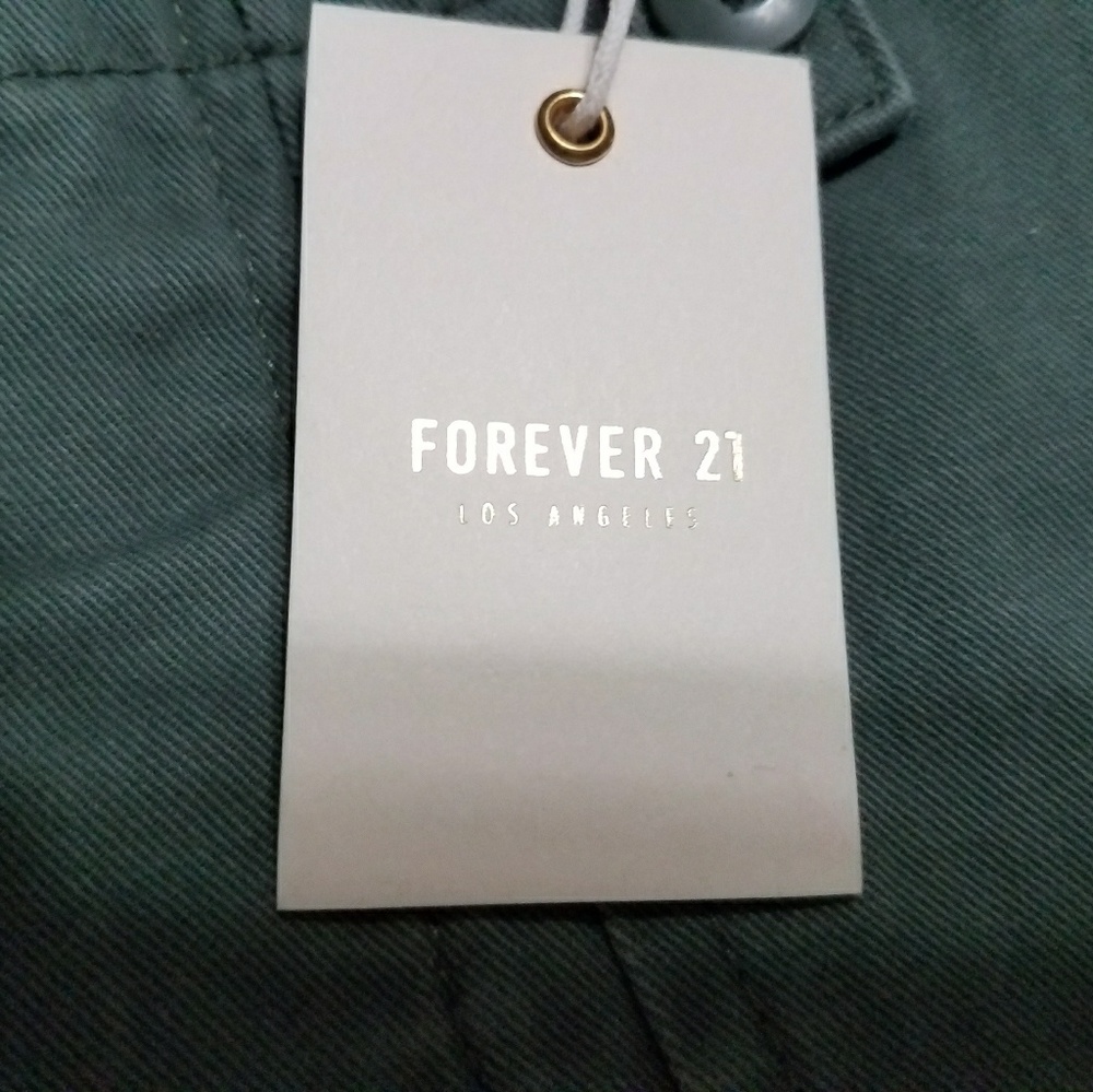 Forever 21 - Picture 2 of 3